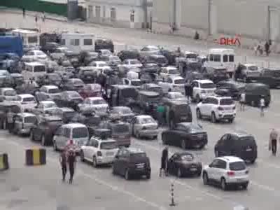 Akın akın Türkiye'ye geliyorlar