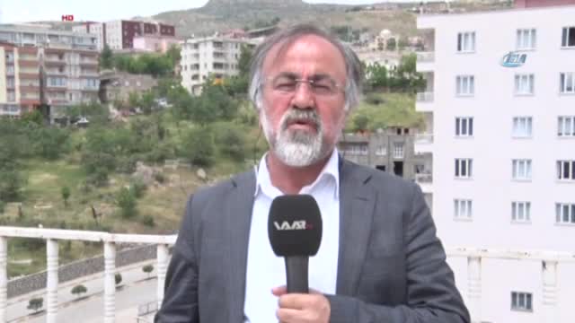 Canlı yayında muhabirin başına kuş kondu