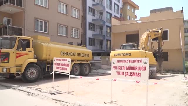Bursa Osmangazi'de çıkmaz sokak ulaşıma açıldı
