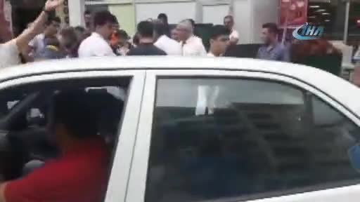 Bursa'da karşı şeritten gelen araca çarparak durabildi