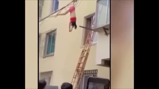 Sevgilisinin eşine yakalanan kadın elektrik kablolarına asılı kaldı
