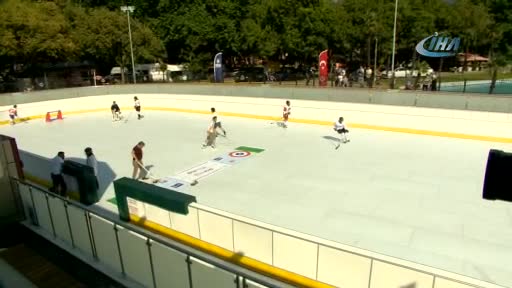 Bursa Kültürpark'ta 'buz pateni' dönemi