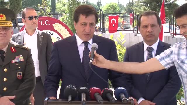 Bursa'da 15 Temmuz Demokrasi ve Milli Birlik Günü kapsamında şehitlikler ziyaret edildi