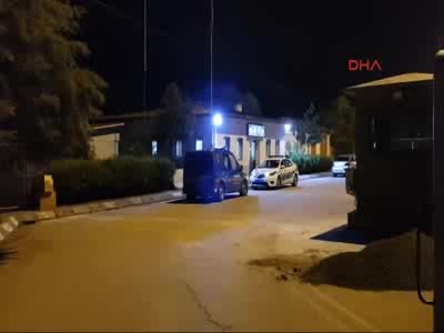 Otobüsteki Türk Bayrağını indirmek isteyen yolcuya gözaltı