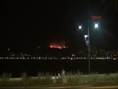 İzmir Karşıyaka'da korkutan yangın!