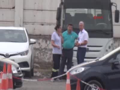 Otomobildeki bomba düzeneği polisi alarma geçirdi