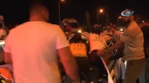 Kafa kafaya korkunç kaza: 1 ölü, 7 yaralı