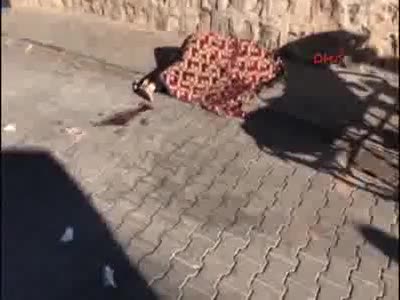 Akılalmaz vahşet! Eski eşi ve kızını sokak ortasında öldürdü
