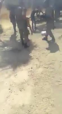 Sınırda kaçak Suriyelilere dayak!