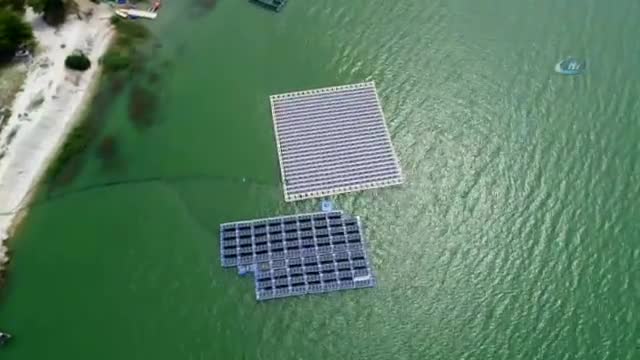 Türkiye'nin ilk Yüzer Güneş Enerji Santrali havadan görüntülendi