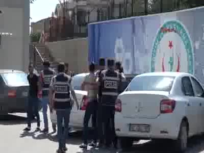 Çırılçıplak soyduktan sonra kabusu yaşattılar!
