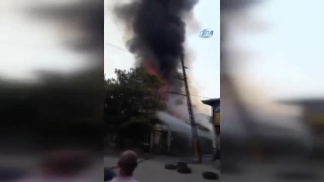 Başkent'te yangın: Çok sayıda iş yeri küle döndü