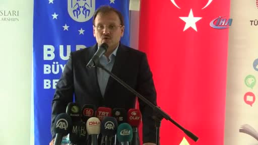 Çavuşoğlu, Bursa'da öğrencilerle bir araya geldi