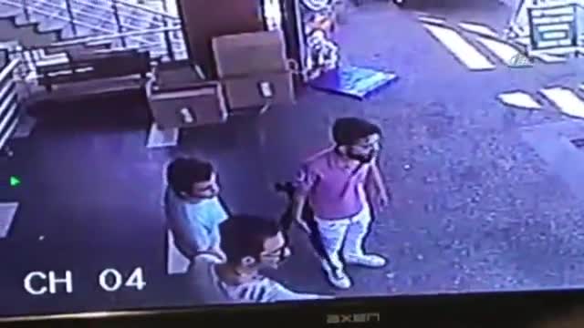 Alacak verecek kavgası kamerada