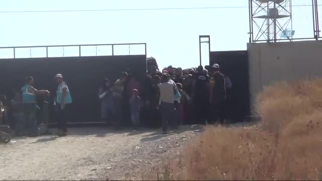 Suriyeliler ülkelerine gitmek için 'depar' attılar