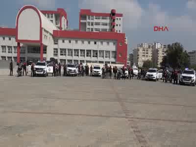 Bursa'nın yeni emniyet müdürünü yüzlerce kişi uğurladı