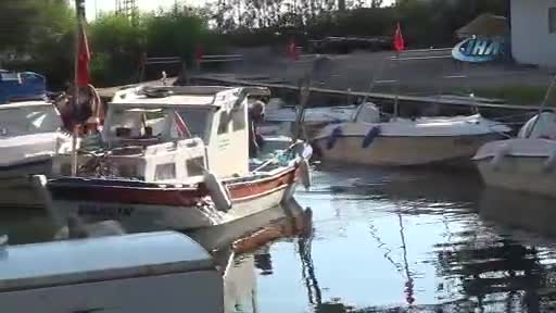 Sarhoş turist terörü! Kız arkadaşıyla birlikte...