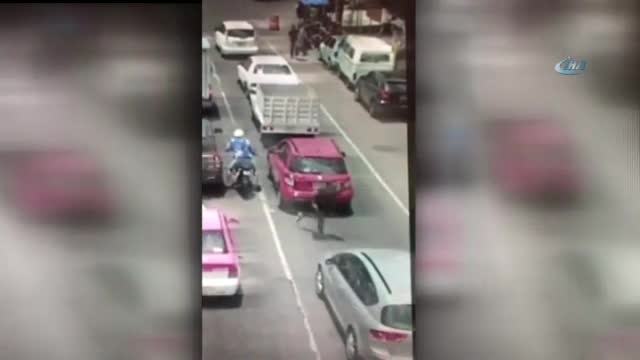 Motosikletli gaspçılara kurşun yağdırdı