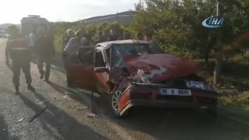 Bursa'da otomobil park halindeki cipe çarptı: 1 ölü, 7 yaralı