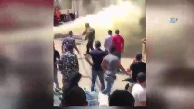 Bıçaklı saldırgana yangın tüpüyle müdahale
