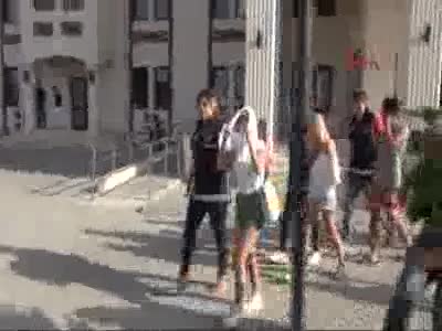 Piyasaya sahte para sürüyorlardı! Yakalandılar