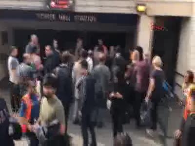 Londra'da patlama paniği