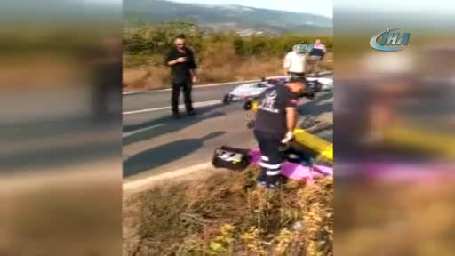 Bursa'da otomobil yoldan çıktı: 2 yaralı