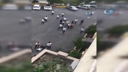 Lisede dehşet anları! İnşaat işçileri kızlara laf atınca...