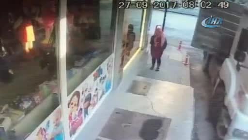 Dorse tabelaya çarptı, kadın kıl payı kurtuldu