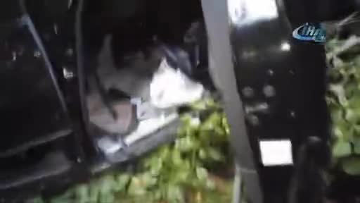 Bursalı fizyoterapist bu araçtan emniyet kemeri sayesinde sağ çıktı!