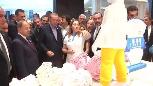 Cumhurbaşkanı Erdoğan torunu için alışveriş yaptı