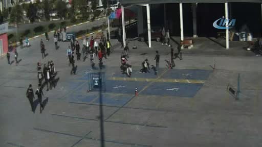 Liseli öğrencilerinden bıçaklı kavga!
