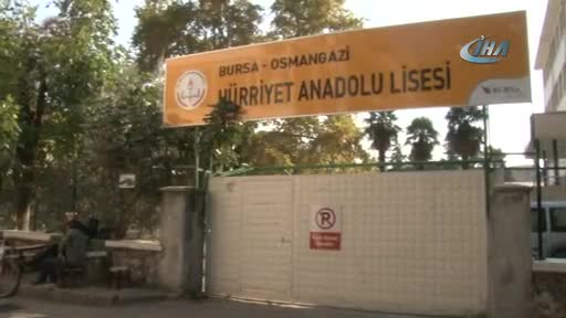 Bursa'da polisten okul önlerinde sıkı denetim