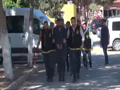 Borcunu almak için sosyal medyadan sevgilisiyle tuzak kurdu