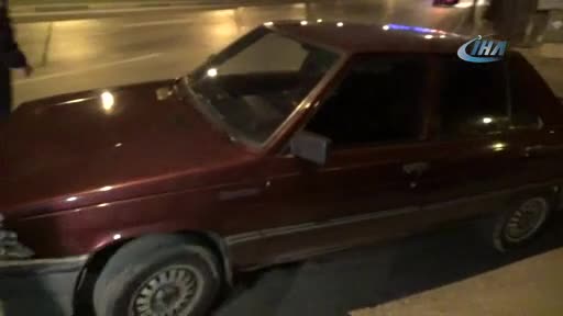 Bursa'da aracın motoruna uyuşturucu ve hassas terazi saklamışlar