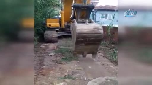 Bursa'da göçük altında can verdiler!