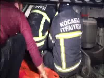 2 TIR ile servis minibüsü çarpıştı: 30 yaralı