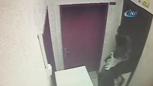 Arkadaşlarıyla hırsızlık yapan oğlunu yakalattı