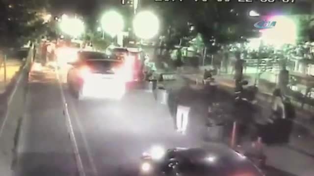 Hasta karşılama görevlisine silahlı saldırı kamerada