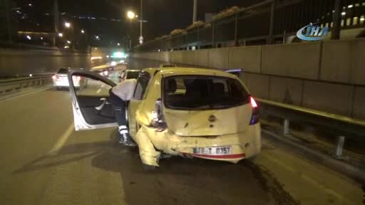 Bursa'da anayolda geri geri giderken kamyonet çarptı: 2 yaralı