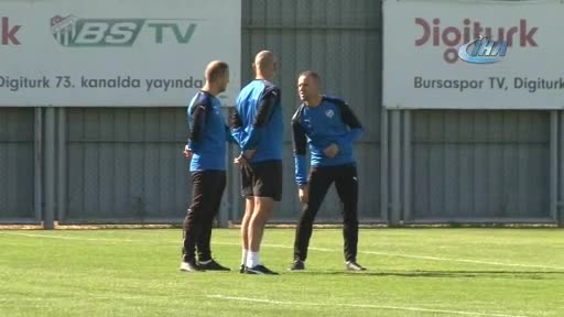 Bursaspor'da Emre Taşdemir sevinci yaşanıyor