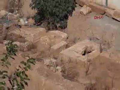 İnşaat temelinde 6 antik mezar