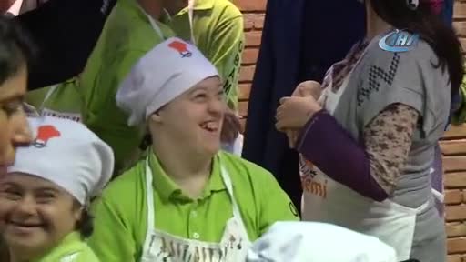 Bursa'da engelsiz şeflerden nefis pizza
