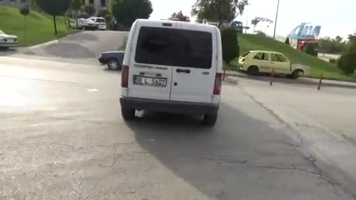 Bursa'da aracını stop etmeden park edince hayatının şokunu yaşadı