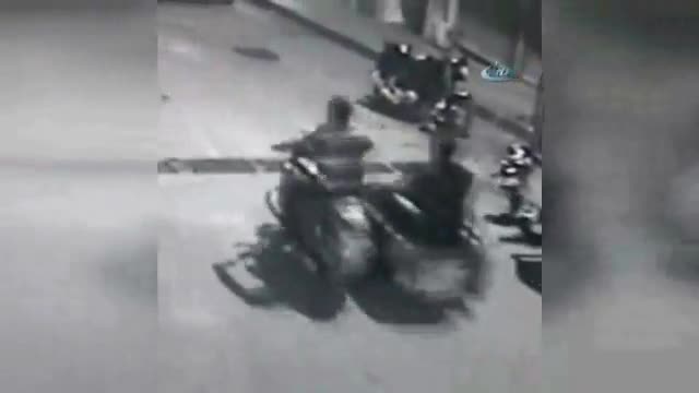 Motosiklet hırsızları kamerada