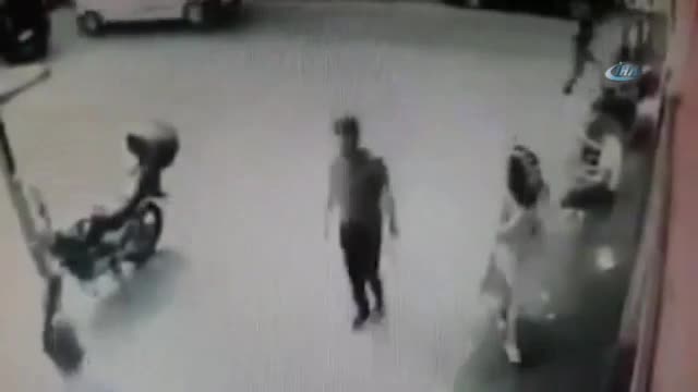 Banka dolandırıcıları güvenlik kamerasında