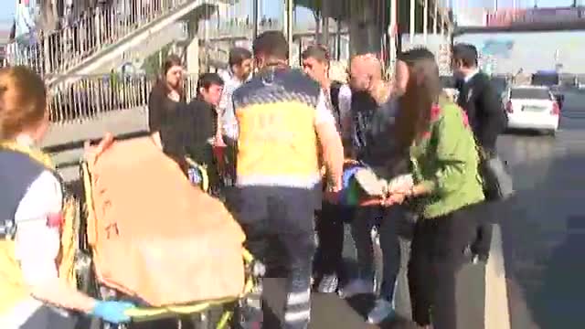 Motosiklet kazası trafiği felç etti