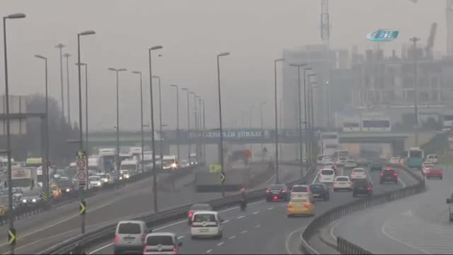 İstanbul'da sis etkili oldu
