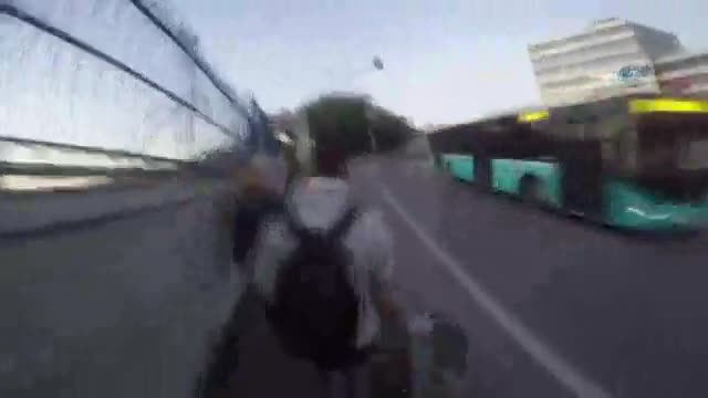 Haliç Tersanesindeki vincin zirvesine tırmandılar