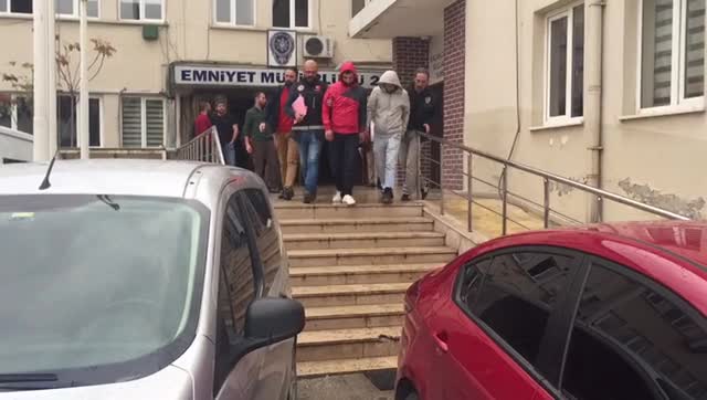 Bursa'da şüphe üzerine durdurulan araçtan 326 gram metamfetamin çıktı